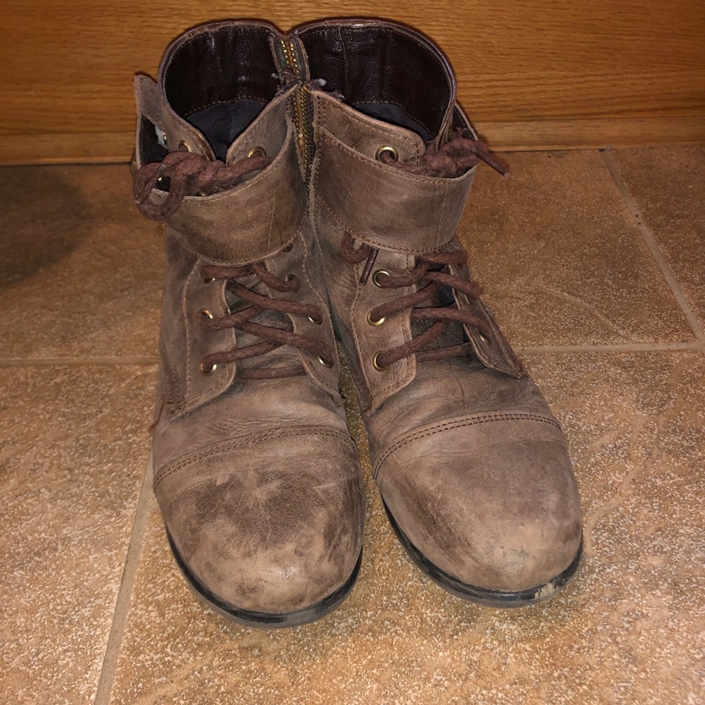 STEVE MADDEN BOOTS